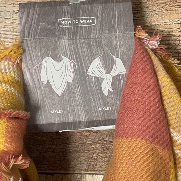 David and Young Triangle Scarf Wrap Shawl Yellow Orange Plaid NWT - Picture 7 of 7